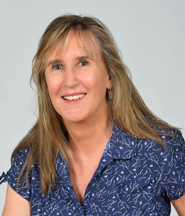 Emeritus Professor Linda Connor Headshot 